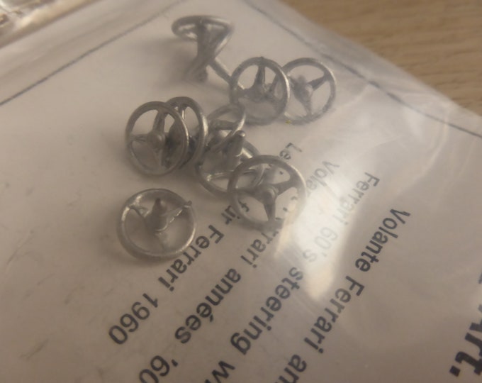 1:43 scale three-spoke steering wheels for Ferrari of the 60s etc (pack of 10, white metal) Meri Kits P15