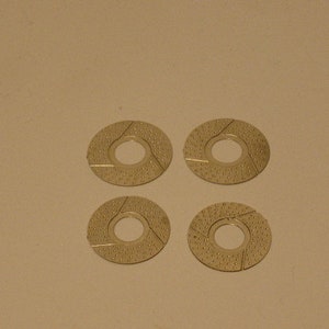 Set of 4 photoetched brake discs for 1:18 scale models (high performance GT and racing cars) with callipers option