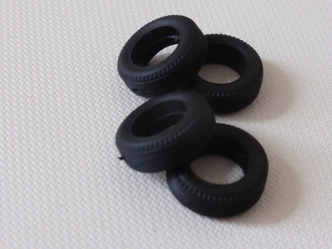 Set of 4 Tires, Threaded - Model Car Accessories - Scale Model Tires ...