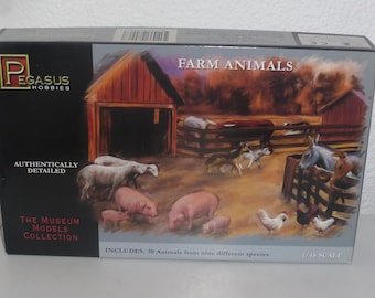 1:48 plastic animals (30x) from nine different species for dioramas war gaming train layouts etc Pegasus Hobbies 7006