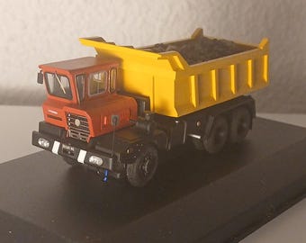 Astra BM21 Dumper 3-axles truck with load 1970 special Handbuilt model by Nonomologati 1:87 H0