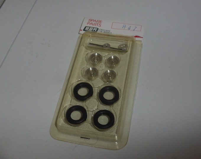 1:43 turned and photoetched wire wheels for Ferrari cars of 1950-55 (15") and other cars two-ears wheelspin BBR R29