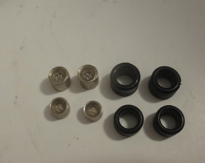 1:43 white metal 5-spokes nikeled wheels (and rubber tires) for Ferrari 312PB and other Sport Prototypes of the 70s FDS production #6/C