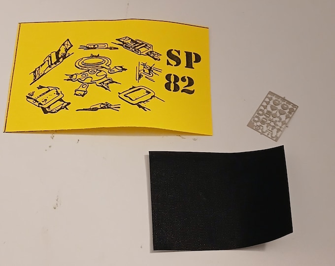 Pack of two 1:43 5-points seatbelts sets for racing cars (photoetching plus adhesive pre-cut black tissue) Tron SP82N