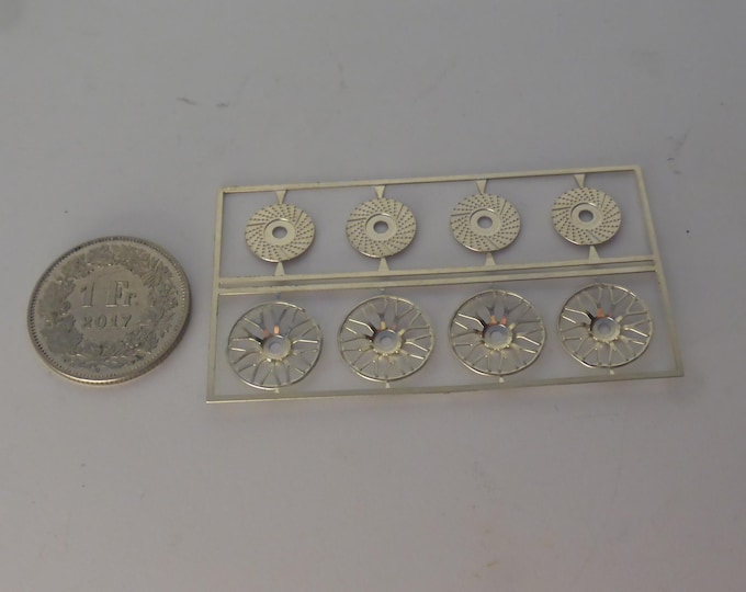 1:43 photoetched wheel inner parts and disk brakes for GT and racing cars