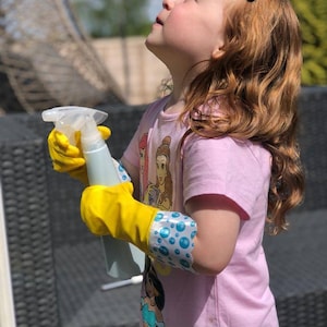 Small Rubber Gloves for Children, Kids washing up, gardening gloves, small marigold, kids chores, little hand protection, mud kitchen image 5