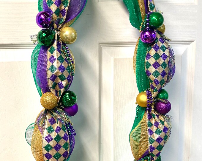 mardi gras mantle garland