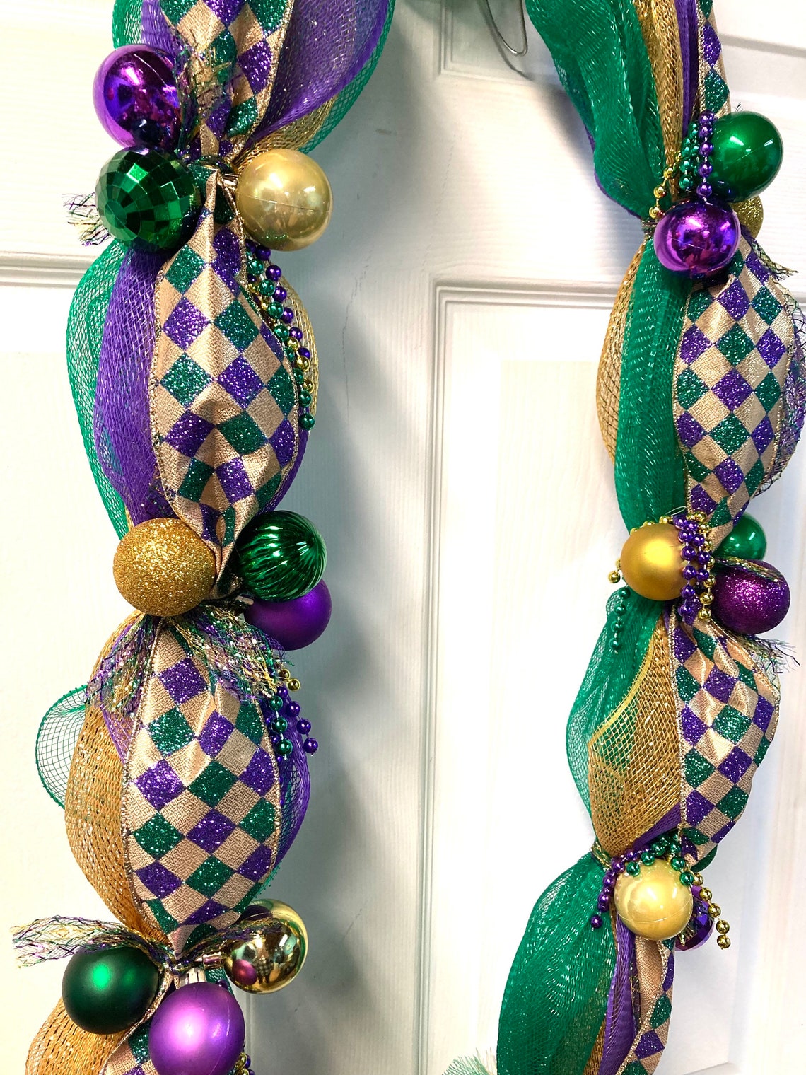 mardi gras garland decoration