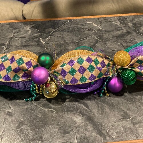 mardi gras decorations for mantle