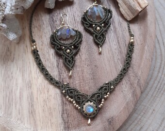 Moonstone macrame jewellery set ~ Bohemian earrings ~ Embroidered choker ~ Labradorite set ~ Wedding jewelry ~ Natural style ~ Boho gift