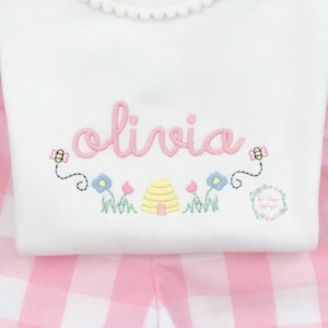 Frühling Hummel Bienenstock mit Blumen Monogramm Rahmen Maschine Stickerei Design-Datei