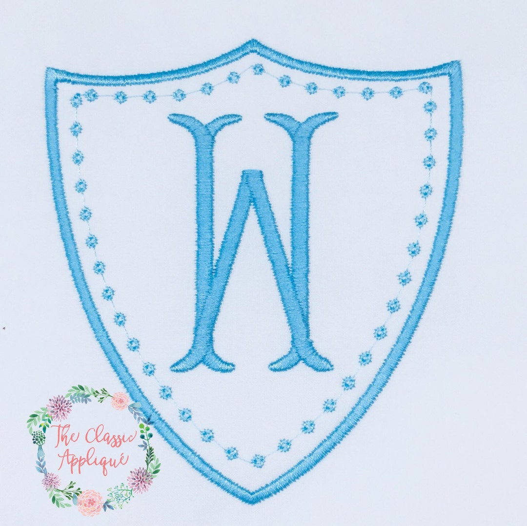 Crest With Colonial Knot Inset Vintage Stitch Detail Monogram Frame ...