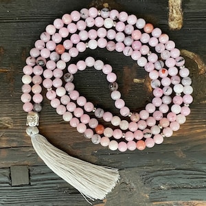 Collana Mala - Fiore di Prugna Jasper e Buddha