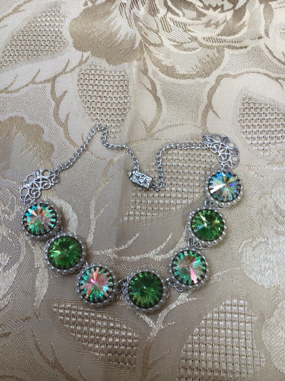 Very sparkly green and silver necklace