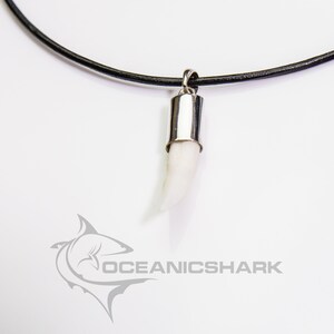 Claw necklace for men, men's alligator tooth necklace with a black wax  cord, silver plated claw pendant. gift for him, men's jewelry – Shani & Adi  Jewelry