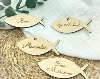 Personalisierter Ichthys-Holzfisch mit Gravur – liebevoll handgefertigt als Platzkarte, Gastgeschenk zur Taufe, Kommunion u. Konfirmation