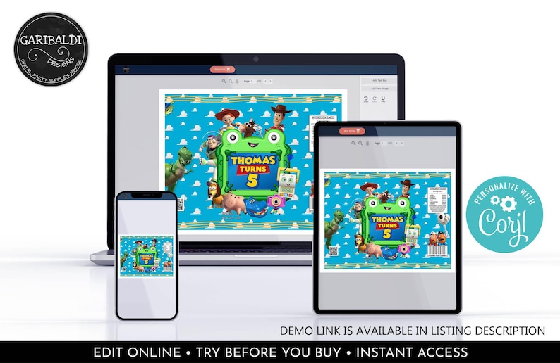 K&ouml;nnte beinhalten: Eine digitale Party-Zubeh&ouml;r-Vorlage, die auf einem Laptop, Tablet und Smartphone angezeigt wird. Das Design zeigt einen blauen Hintergrund mit Wolkenmuster, Toy Story-Figuren und einen gr&uuml;nen Froschrahmen mit dem Text Thomas Turns 5.