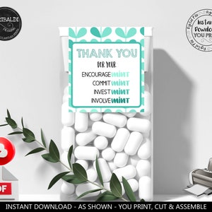 Könnte beinhalten: Druckbare Dankeschön-Geschenk-Etiketten mit einem Blatt-Muster in Türkis und Weiß. Die Etiketten sagen "Vielen Dank für Ihre Encourage, Commit, Invest, Involve Mint".