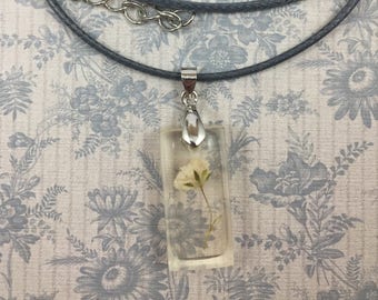 Baby's Breath Resin Necklace
