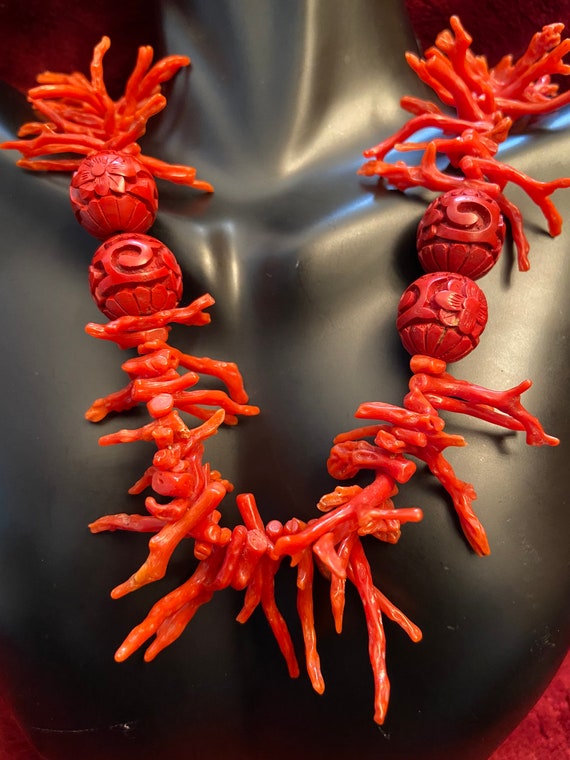 Coral shell necklace