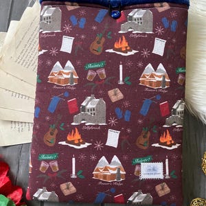 Book Sleeve - Holiday Outlander Cotton/Blue Minky