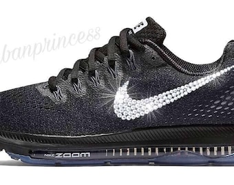 Bling Swaroski & Strass individuell Nike Air Force diejenigen weiß Größe junior 3 5.5uk ganz neu! Bling Swaroski & Strass individuell Nike Air Force diejenigen weiß Größe junior 3 5.5uk ganz neu!