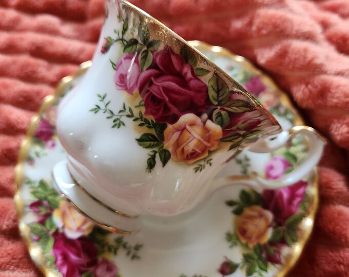 Royal Albert Old Country Roses Tea Cup W/saucer Etsy