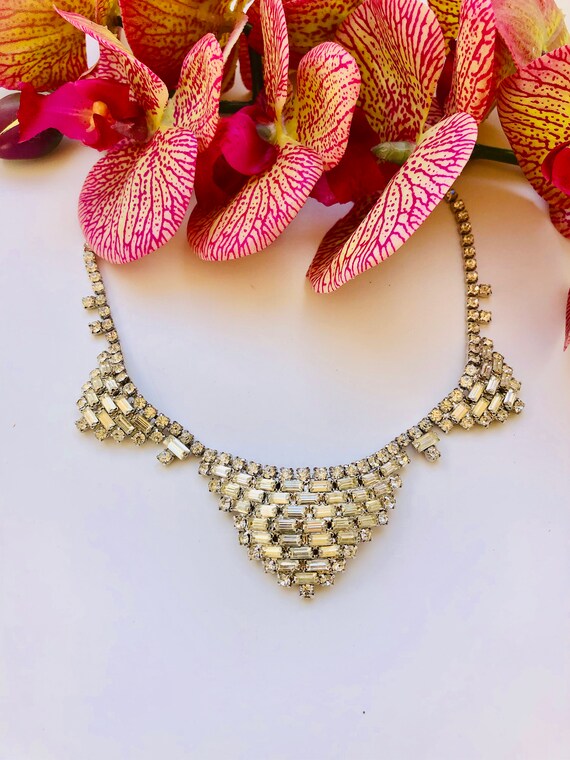 Midcentury rhinestone Y neckace vintage bridal jewelry.