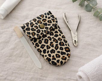 Elegant nail care case – perfect for manicures and pedicures on the go