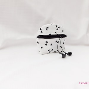 Cable bag – practical storage for cables, charging cables and headphones