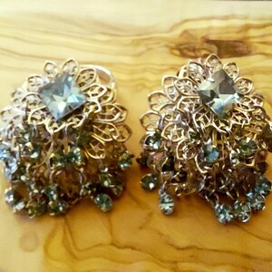 I&#39;m HOI:  Vintage 1950s Filigree Clip-On Earrings with Blue Rhinestones – Timeless Elegance