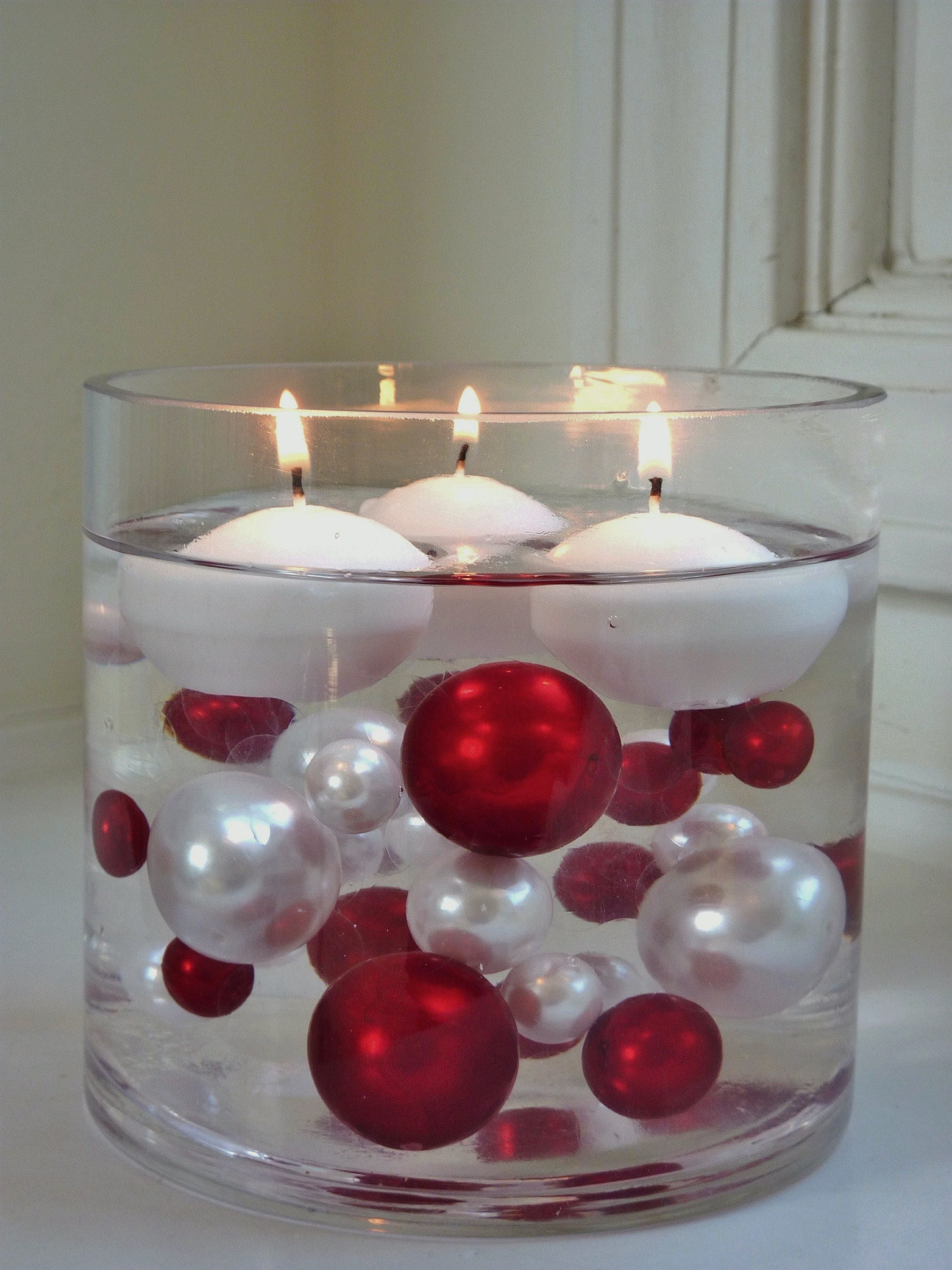 How to Make a Christmas Floating Candle