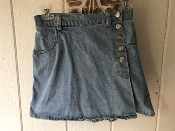 Jean Skort with buttons - image 5