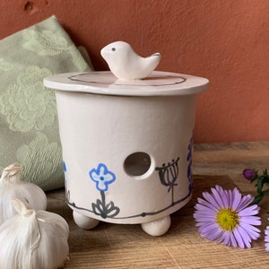 Garlic jar, garlic pot, kitchen gift, birthday gift, ceramic, handmade, lidded garlic jar, ceramic garlic pot, present image 1