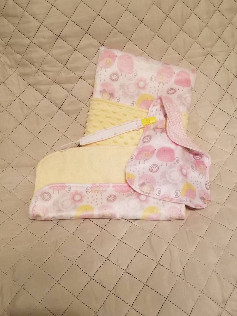 Bird burp cloth, baby girl, baby blanket, burp cloth, Baby Bib, Bird burp cloth, baby girl, baby blanket, burp cloth, Baby Bib,