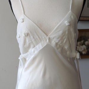Vintage 90s White Satin Maxi Slip Dress – Embroidered Beaded Floral Details & Bow Accents, Perfect for Weddings | Size S
