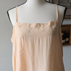RARE - 1920s Antique Peach Silk Step-In Slip with Embroidered Bodice - Size M/L