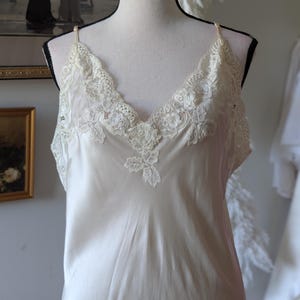 Vintage 100% Silk Ivory Slip Dress with Floral Lace Trim – L’Intimo – Italian Made