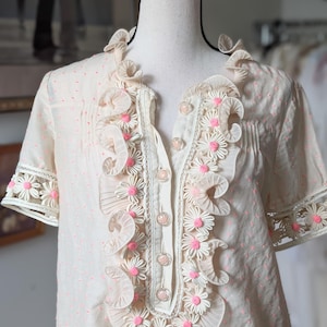 Vintage Blumarine Silk Blouse, 100% Silk Cream Floral Appliqué Ruffle Top, Italian Cottagecore Ruffled Shirt