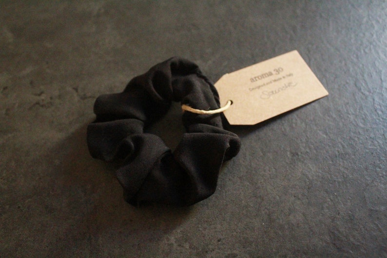 Black scrunchie / Hair accessory in viscose / Sustainable gift / Zero waste / Ethical present image 3