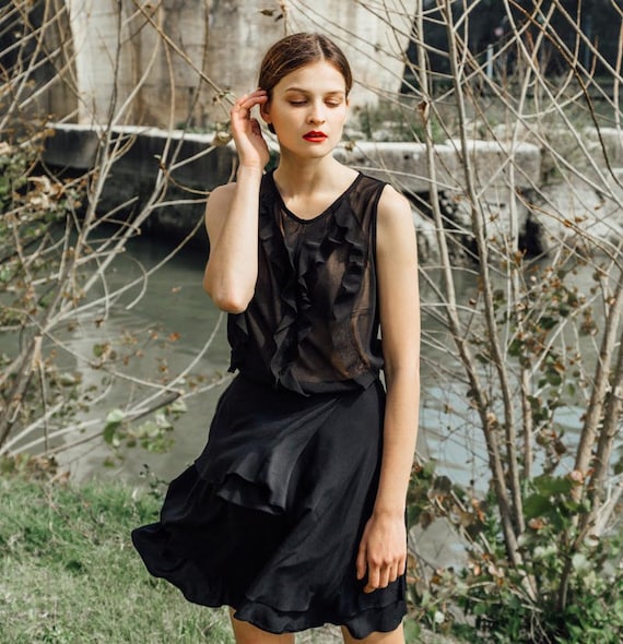 Blusa Nera in Tulle Top trasparente con volant Blusa romantica ed elegante Etsy Italia