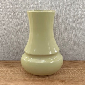 Global Views Vase - Contemporary Design - Ceramic Pottery - Modern Decor - Made in Portugal - Vintage - FREE SHIPPING