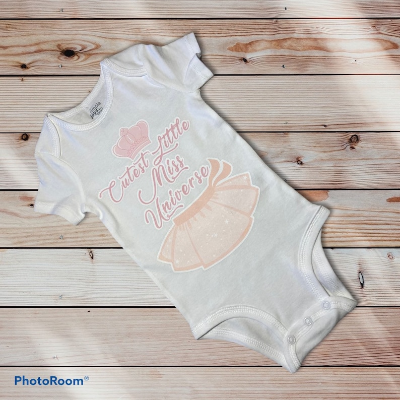 Baby Girl Cutest Little Miss Universe Graphic in White Baby Onesie Ages 3-12 Months 100/% Cotton Soft Limited Quantity