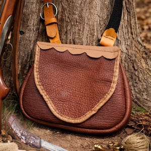 Bison Hide Possibles Bag with Patch Knife – Frontier Hunting Gear