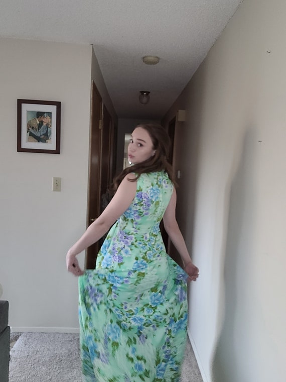 Vintage/ Retro/ Mint Green Floral Maxi Dress/ Vtg… - image 10