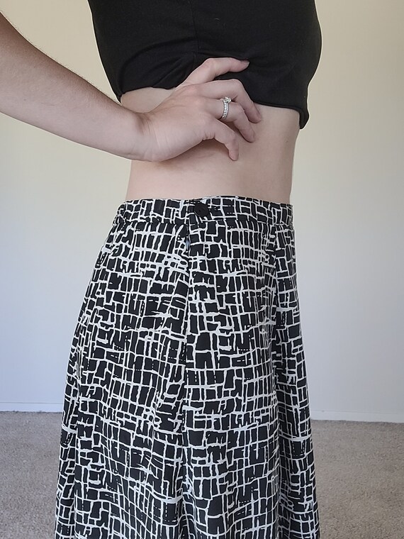 Vintage 80s Black Abstract Midi Skirt/Black Abstr… - image 5