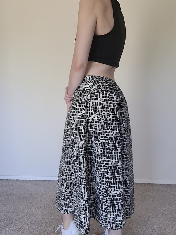 Vintage 80s Black Abstract Midi Skirt/Black Abstr… - image 4