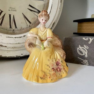 Josef Originals/Gibson Girl Series/Vintage Josef Originals Figurines/Josef Gibson Girl/Ceramic Girl Figurine/Vintage Chair/Sitting Girl