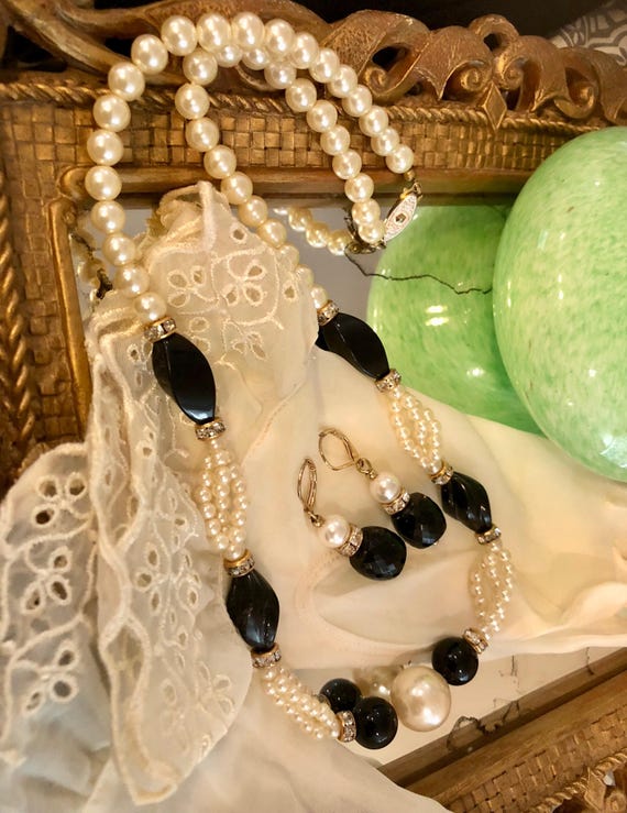 Vintage Faux Pearl and Black Beaded Necklace and Earrings  display picture 1