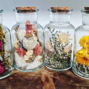 Flower Bottle - BEST grandma, mom, friend, midwife, desired text - dried flowers in a glass - cork glass 250ml - gift - personalized